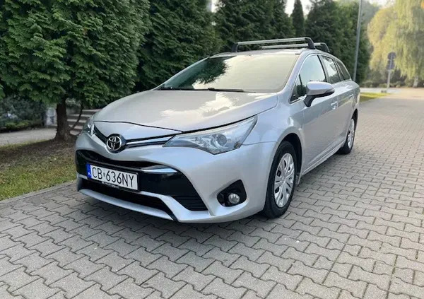 samochody osobowe Toyota Avensis cena 51000 przebieg: 138000, rok produkcji 2015 z Bydgoszcz